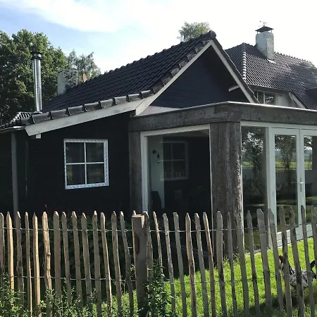 B&B De Zandhoef Jaktstuga *